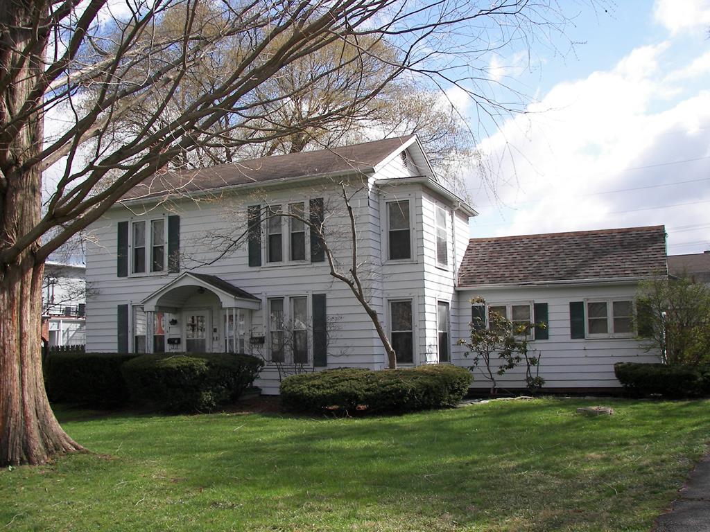 16 High School Avenue, Shelby, Ohio 44875, 4 Bedrooms Bedrooms, ,Residential Income,For Sale,High School Avenue,9072796