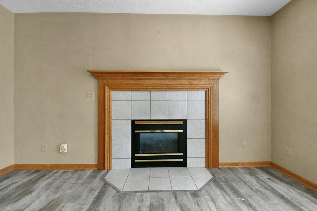 2433 Whitney Ave, Mansfield, Ohio 44906, 4 Bedrooms Bedrooms, ,2 BathroomsBathrooms,Residential,For Sale,Whitney Ave,9072798 2433 Whitney Ave, Mansfield, Ohio 44906, 4 Bedrooms Bedrooms, ,2 BathroomsBathrooms,Residential,For Sale,Whitney Ave,9072798