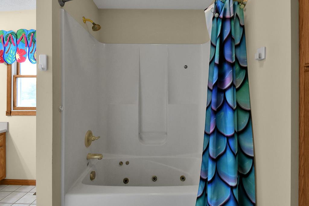 2433 Whitney Ave, Mansfield, Ohio 44906, 4 Bedrooms Bedrooms, ,2 BathroomsBathrooms,Residential,For Sale,Whitney Ave,9072798 2433 Whitney Ave, Mansfield, Ohio 44906, 4 Bedrooms Bedrooms, ,2 BathroomsBathrooms,Residential,For Sale,Whitney Ave,9072798