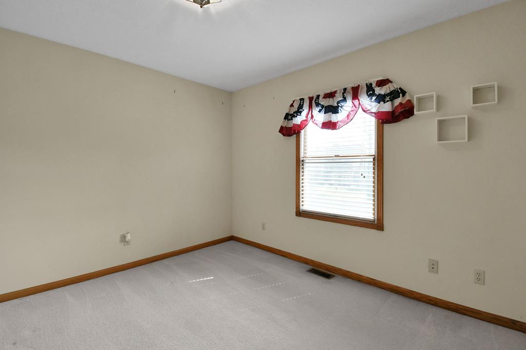 2433 Whitney Ave, Mansfield, Ohio 44906, 4 Bedrooms Bedrooms, ,2 BathroomsBathrooms,Residential,For Sale,Whitney Ave,9072798 2433 Whitney Ave, Mansfield, Ohio 44906, 4 Bedrooms Bedrooms, ,2 BathroomsBathrooms,Residential,For Sale,Whitney Ave,9072798