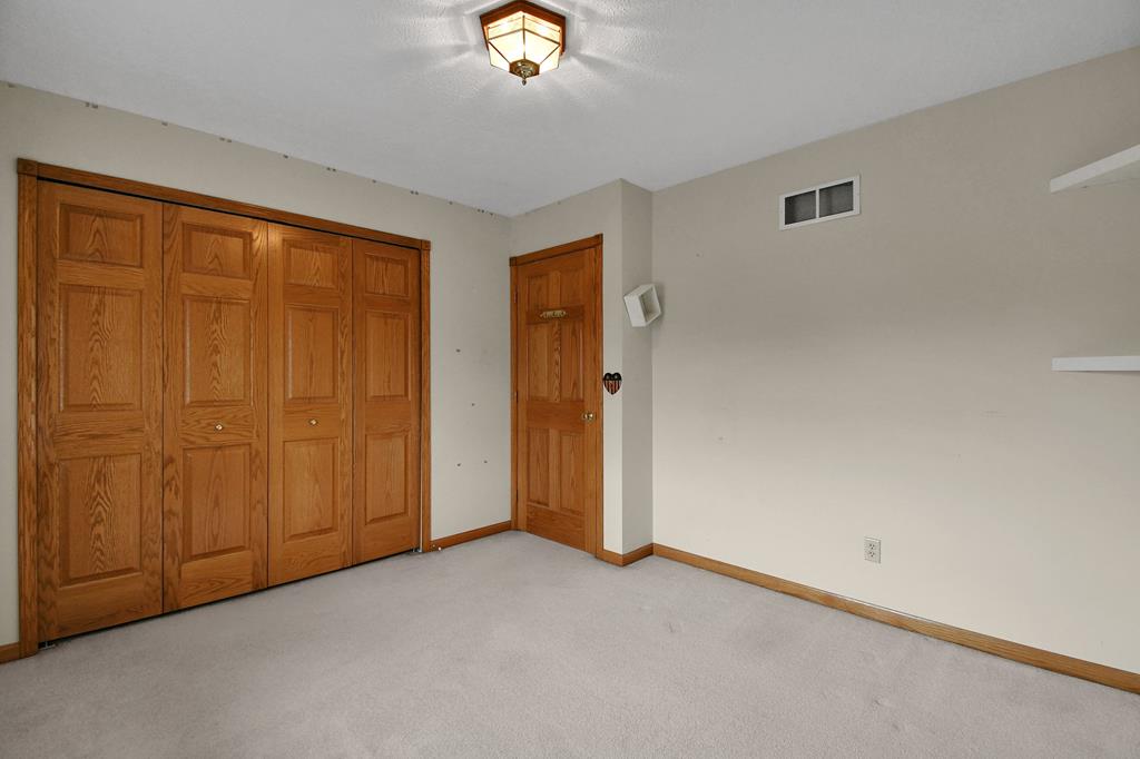 2433 Whitney Ave, Mansfield, Ohio 44906, 4 Bedrooms Bedrooms, ,2 BathroomsBathrooms,Residential,For Sale,Whitney Ave,9072798 2433 Whitney Ave, Mansfield, Ohio 44906, 4 Bedrooms Bedrooms, ,2 BathroomsBathrooms,Residential,For Sale,Whitney Ave,9072798