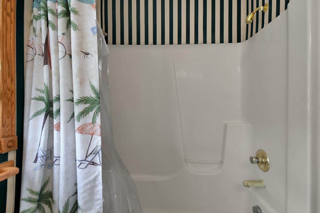 2433 Whitney Ave, Mansfield, Ohio 44906, 4 Bedrooms Bedrooms, ,2 BathroomsBathrooms,Residential,For Sale,Whitney Ave,9072798 2433 Whitney Ave, Mansfield, Ohio 44906, 4 Bedrooms Bedrooms, ,2 BathroomsBathrooms,Residential,For Sale,Whitney Ave,9072798