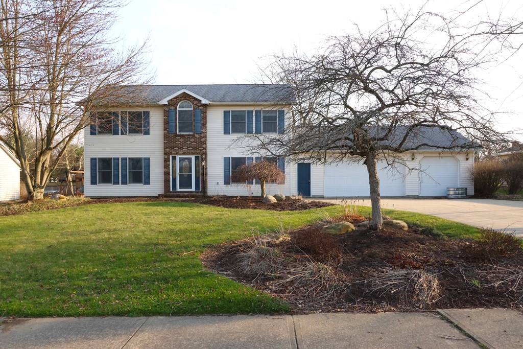 2433 Whitney Ave, Mansfield, Ohio 44906, 4 Bedrooms Bedrooms, ,2 BathroomsBathrooms,Residential,For Sale,Whitney Ave,9072798 2433 Whitney Ave, Mansfield, Ohio 44906, 4 Bedrooms Bedrooms, ,2 BathroomsBathrooms,Residential,For Sale,Whitney Ave,9072798