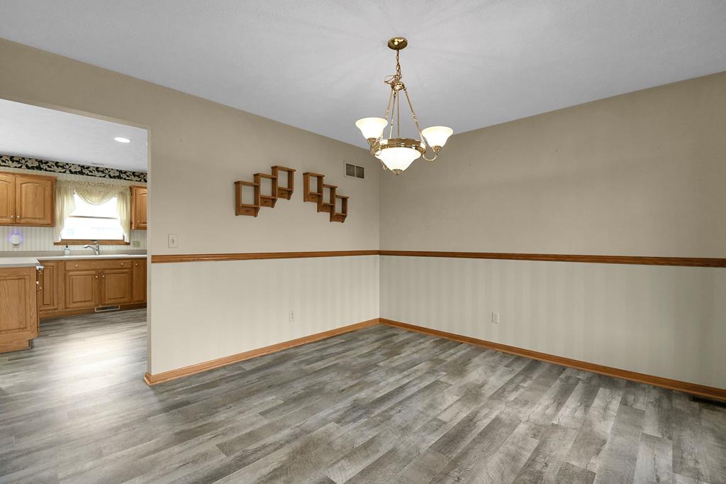 2433 Whitney Ave, Mansfield, Ohio 44906, 4 Bedrooms Bedrooms, ,2 BathroomsBathrooms,Residential,For Sale,Whitney Ave,9072798 2433 Whitney Ave, Mansfield, Ohio 44906, 4 Bedrooms Bedrooms, ,2 BathroomsBathrooms,Residential,For Sale,Whitney Ave,9072798