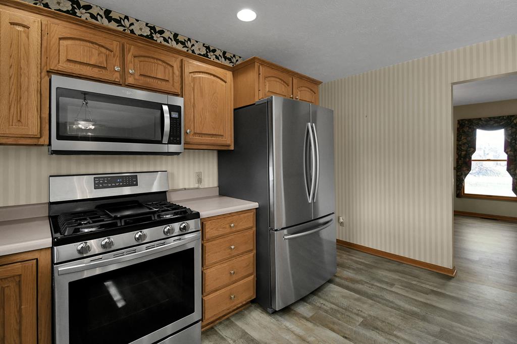 2433 Whitney Ave, Mansfield, Ohio 44906, 4 Bedrooms Bedrooms, ,2 BathroomsBathrooms,Residential,For Sale,Whitney Ave,9072798 2433 Whitney Ave, Mansfield, Ohio 44906, 4 Bedrooms Bedrooms, ,2 BathroomsBathrooms,Residential,For Sale,Whitney Ave,9072798