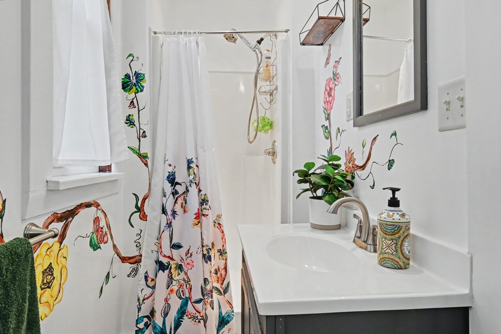 38 Penn Avenue, Mansfield, Ohio 44903, 4 Bedrooms Bedrooms, ,2 BathroomsBathrooms,Residential,For Sale,Penn Avenue,9072799