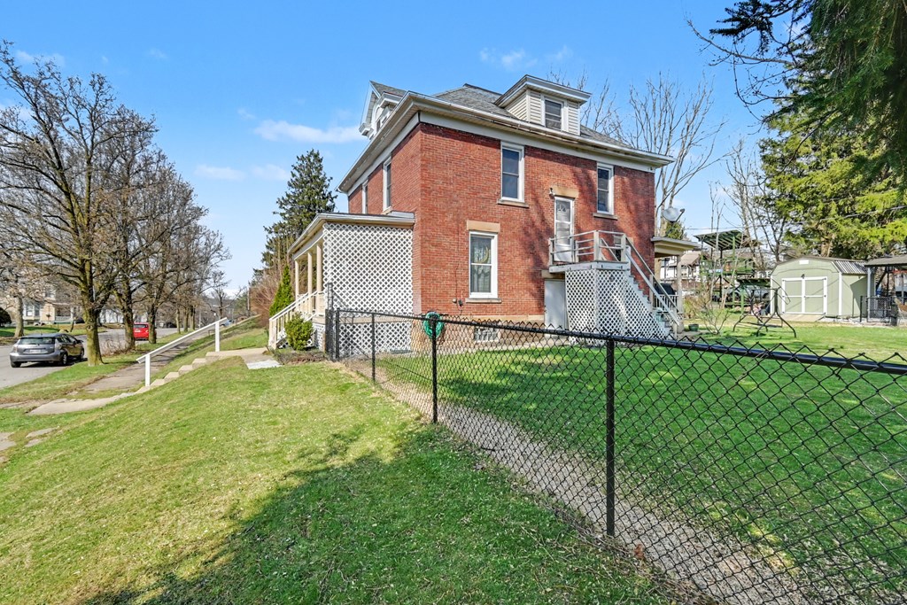 38 Penn Avenue, Mansfield, Ohio 44903, 4 Bedrooms Bedrooms, ,2 BathroomsBathrooms,Residential,For Sale,Penn Avenue,9072799