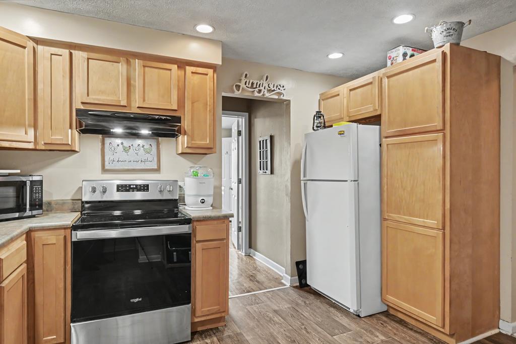 740 Gay Street, Bucyrus, Ohio 44820, 3 Bedrooms Bedrooms, ,1 BathroomBathrooms,Residential,For Sale,Gay Street,9072819