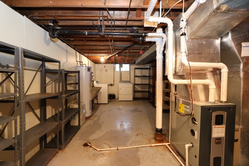 1462 S Lascerne Circle, Mansfield, Ohio 44906, 2 Bedrooms Bedrooms, ,1 BathroomBathrooms,Residential,For Sale,Lascerne Circle,9072828