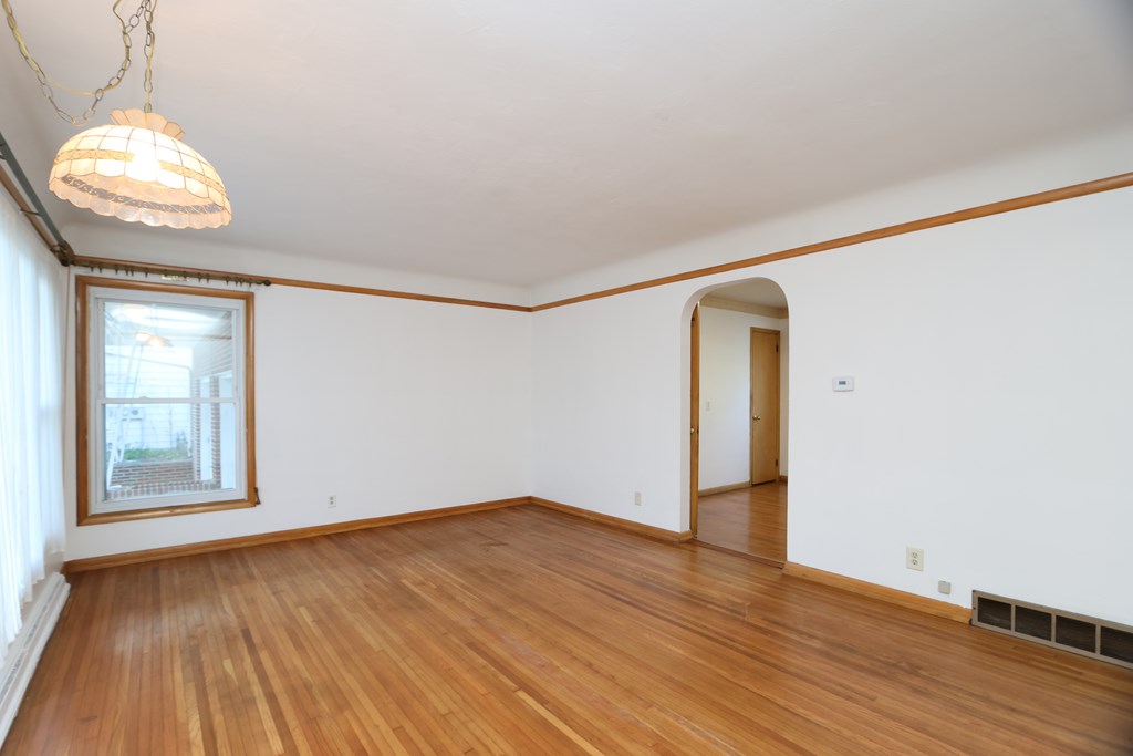 1462 S Lascerne Circle, Mansfield, Ohio 44906, 2 Bedrooms Bedrooms, ,1 BathroomBathrooms,Residential,For Sale,Lascerne Circle,9072828