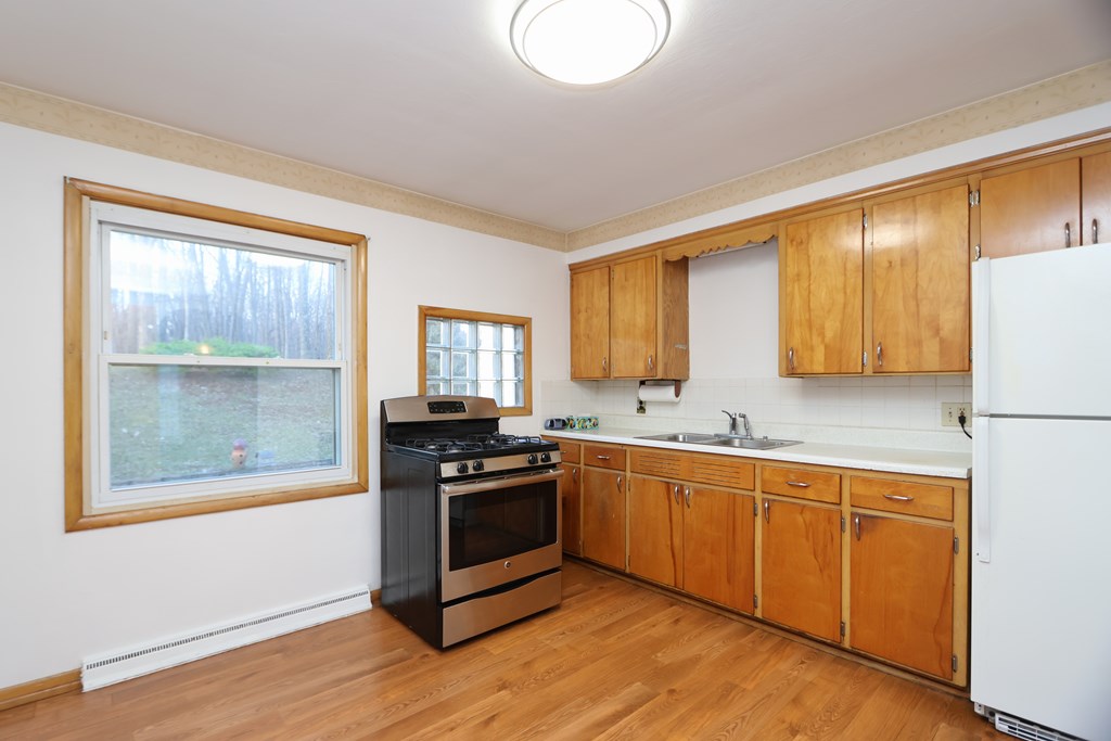 1462 S Lascerne Circle, Mansfield, Ohio 44906, 2 Bedrooms Bedrooms, ,1 BathroomBathrooms,Residential,For Sale,Lascerne Circle,9072828