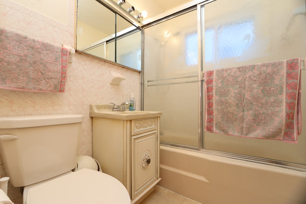 1462 S Lascerne Circle, Mansfield, Ohio 44906, 2 Bedrooms Bedrooms, ,1 BathroomBathrooms,Residential,For Sale,Lascerne Circle,9072828