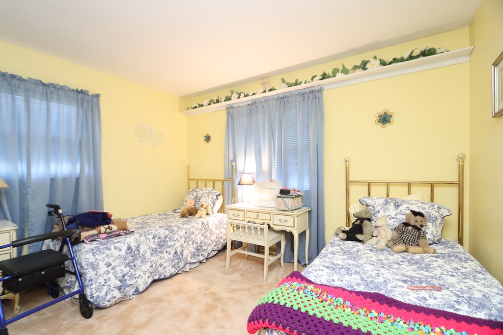 86 Sherbrook Road, Mansfield, Ohio 44907, 3 Bedrooms Bedrooms, ,2 BathroomsBathrooms,Residential,For Sale,Sherbrook Road,9072847