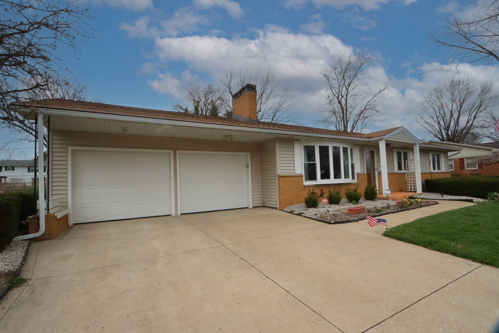 86 Sherbrook Road, Mansfield, Ohio 44907, 3 Bedrooms Bedrooms, ,2 BathroomsBathrooms,Residential,For Sale,Sherbrook Road,9072847