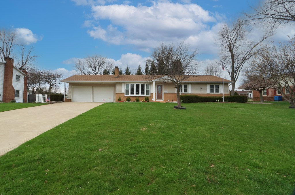86 Sherbrook Road, Mansfield, Ohio 44907, 3 Bedrooms Bedrooms, ,2 BathroomsBathrooms,Residential,For Sale,Sherbrook Road,9072847