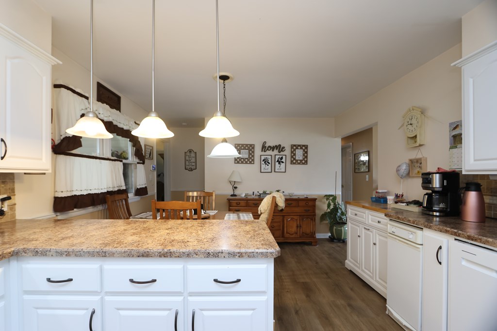 86 Sherbrook Road, Mansfield, Ohio 44907, 3 Bedrooms Bedrooms, ,2 BathroomsBathrooms,Residential,For Sale,Sherbrook Road,9072847