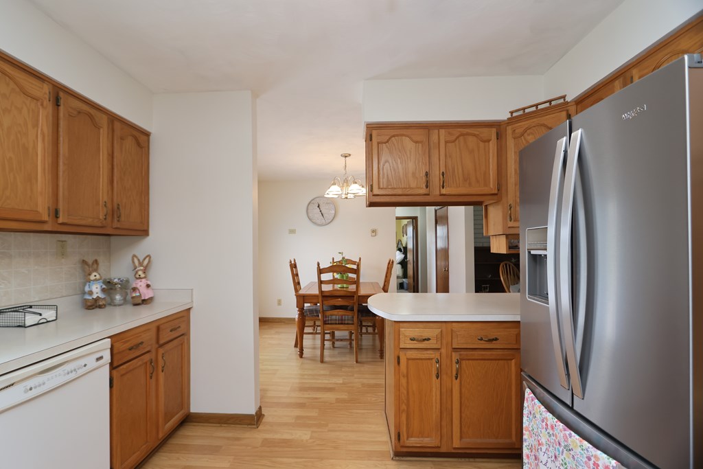 605 Twitchell Road, Mansfield, Ohio 44903, 3 Bedrooms Bedrooms, ,1 BathroomBathrooms,Residential,For Sale,Twitchell Road,9072859