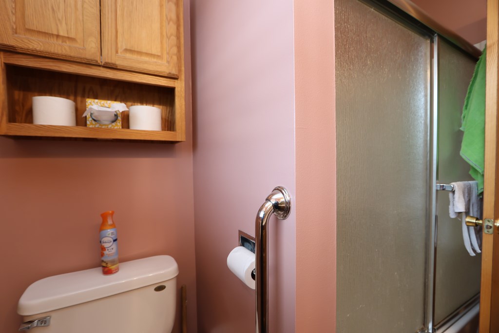 605 Twitchell Road, Mansfield, Ohio 44903, 3 Bedrooms Bedrooms, ,1 BathroomBathrooms,Residential,For Sale,Twitchell Road,9072859