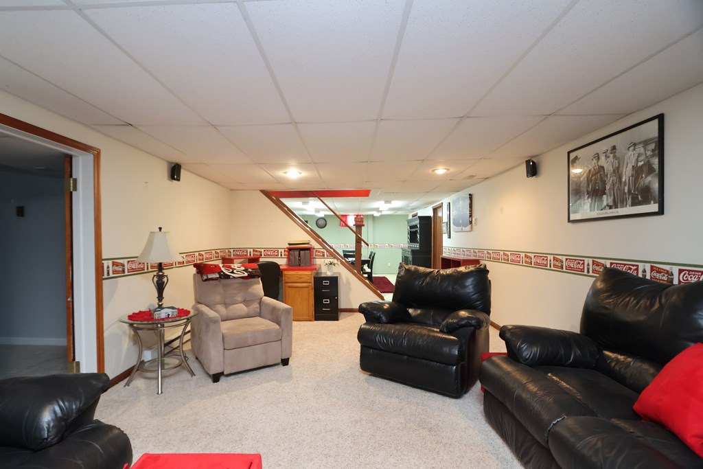 605 Twitchell Road, Mansfield, Ohio 44903, 3 Bedrooms Bedrooms, ,1 BathroomBathrooms,Residential,For Sale,Twitchell Road,9072859