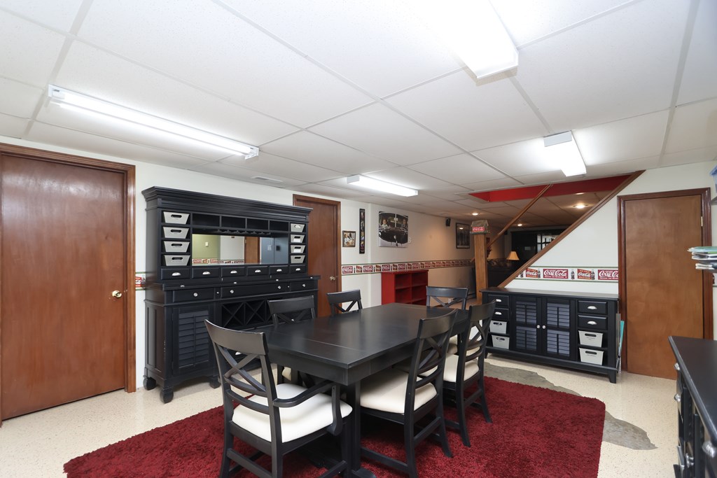 605 Twitchell Road, Mansfield, Ohio 44903, 3 Bedrooms Bedrooms, ,1 BathroomBathrooms,Residential,For Sale,Twitchell Road,9072859