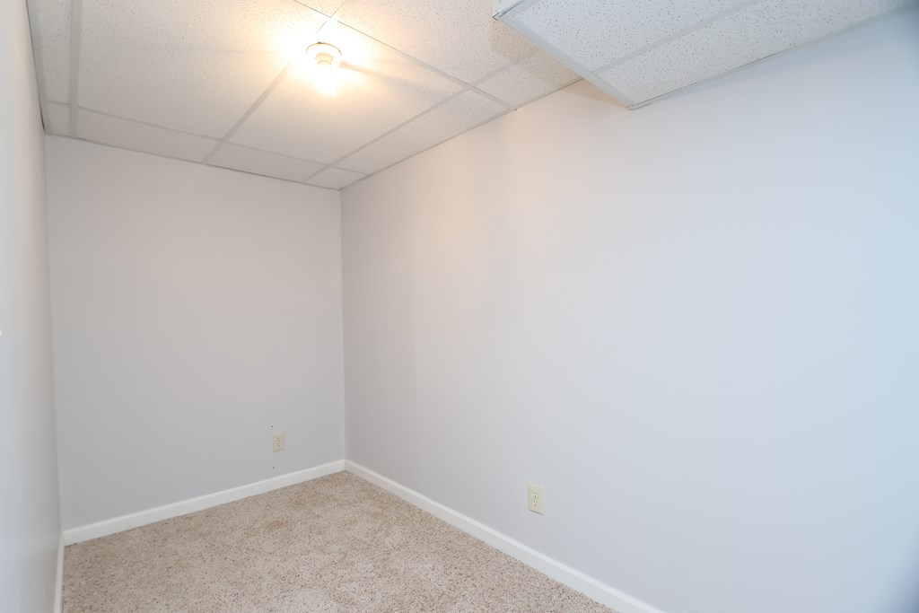 605 Twitchell Road, Mansfield, Ohio 44903, 3 Bedrooms Bedrooms, ,1 BathroomBathrooms,Residential,For Sale,Twitchell Road,9072859