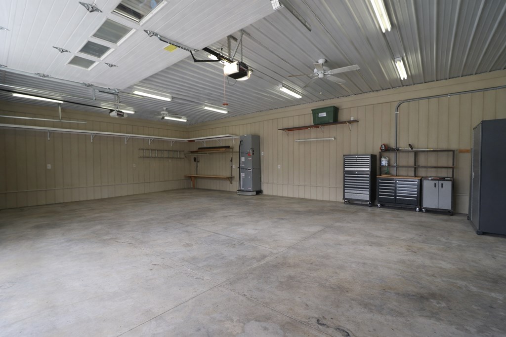 605 Twitchell Road, Mansfield, Ohio 44903, 3 Bedrooms Bedrooms, ,1 BathroomBathrooms,Residential,For Sale,Twitchell Road,9072859