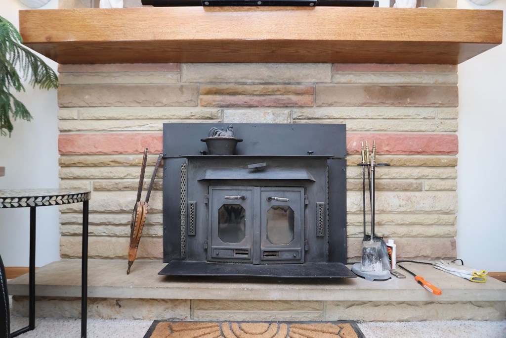 605 Twitchell Road, Mansfield, Ohio 44903, 3 Bedrooms Bedrooms, ,1 BathroomBathrooms,Residential,For Sale,Twitchell Road,9072859