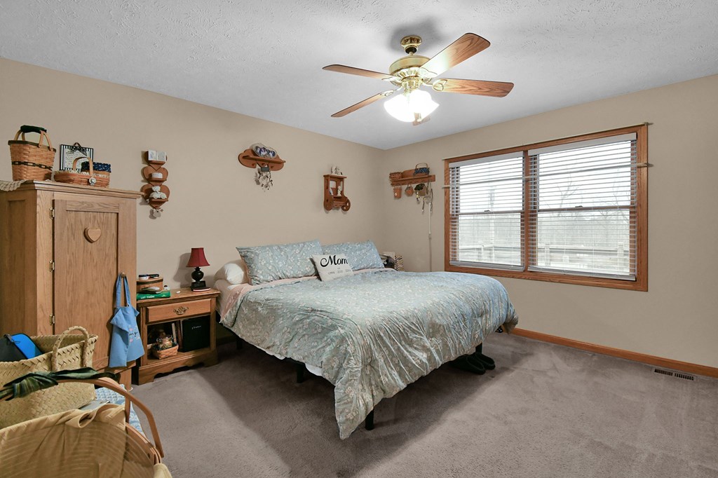 2240 Springmill West Road, Mansfield, Ohio 44903, 4 Bedrooms Bedrooms, ,2 BathroomsBathrooms,Residential,For Sale,Springmill West Road,9072861