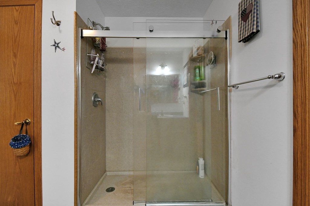 2240 Springmill West Road, Mansfield, Ohio 44903, 4 Bedrooms Bedrooms, ,2 BathroomsBathrooms,Residential,For Sale,Springmill West Road,9072861