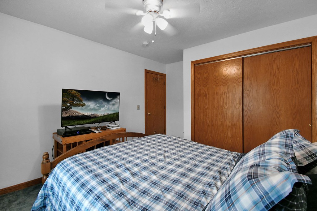 2240 Springmill West Road, Mansfield, Ohio 44903, 4 Bedrooms Bedrooms, ,2 BathroomsBathrooms,Residential,For Sale,Springmill West Road,9072861