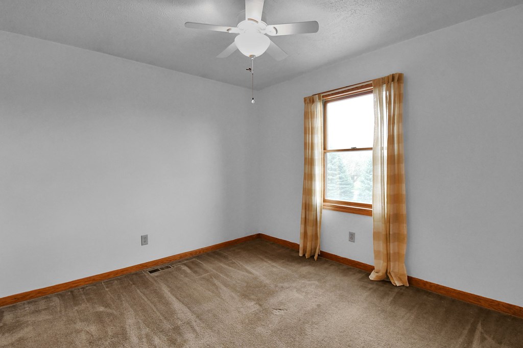 2240 Springmill West Road, Mansfield, Ohio 44903, 4 Bedrooms Bedrooms, ,2 BathroomsBathrooms,Residential,For Sale,Springmill West Road,9072861