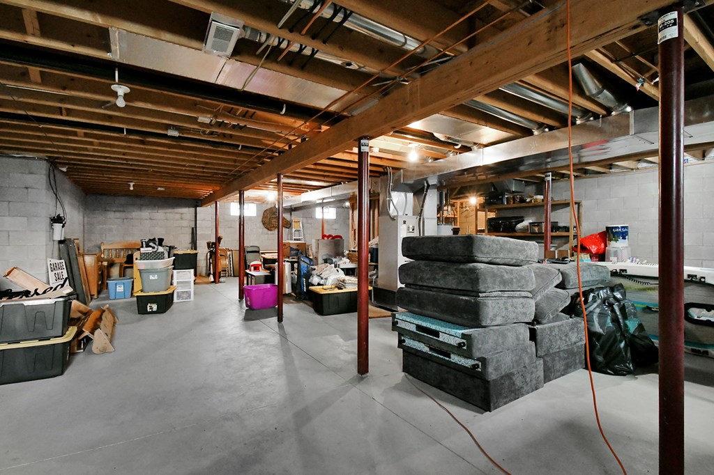 2240 Springmill West Road, Mansfield, Ohio 44903, 4 Bedrooms Bedrooms, ,2 BathroomsBathrooms,Residential,For Sale,Springmill West Road,9072861