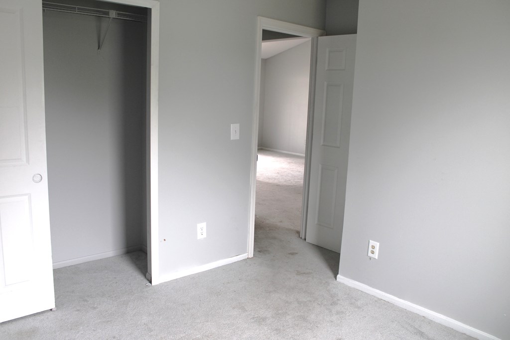 3012 Argonne Ct, Columbus, Ohio 43232, 3 Bedrooms Bedrooms, ,2 BathroomsBathrooms,Residential,For Sale,Argonne Ct,9072877