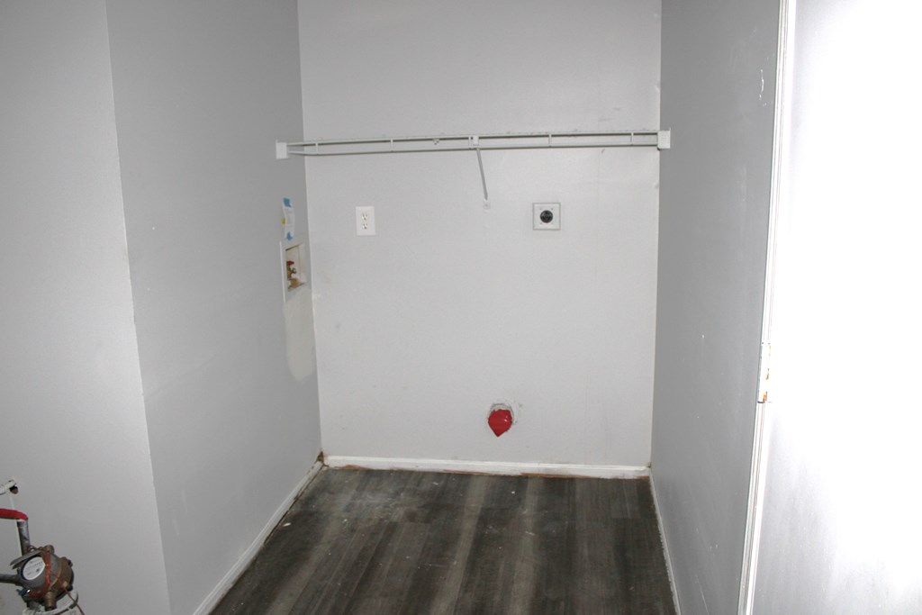 3012 Argonne Ct, Columbus, Ohio 43232, 3 Bedrooms Bedrooms, ,2 BathroomsBathrooms,Residential,For Sale,Argonne Ct,9072877