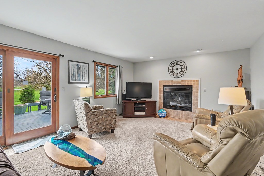 29 Woodside Blvd, Mansfield, Ohio 44904, 3 Bedrooms Bedrooms, ,2 BathroomsBathrooms,Residential,For Sale,Woodside Blvd,9072879