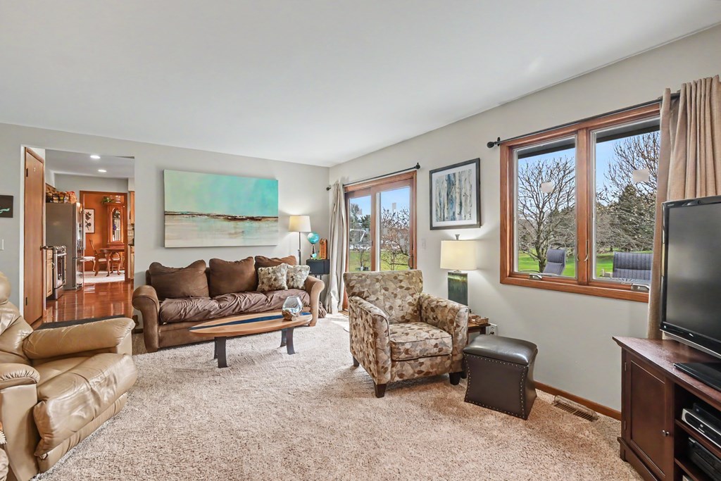 29 Woodside Blvd, Mansfield, Ohio 44904, 3 Bedrooms Bedrooms, ,2 BathroomsBathrooms,Residential,For Sale,Woodside Blvd,9072879