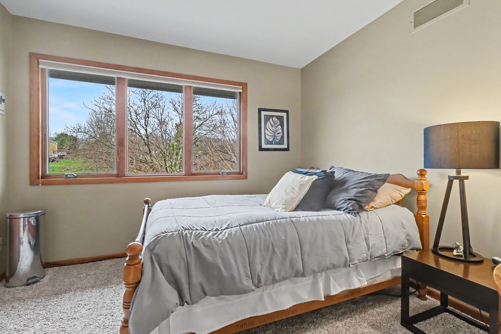 29 Woodside Blvd, Mansfield, Ohio 44904, 3 Bedrooms Bedrooms, ,2 BathroomsBathrooms,Residential,For Sale,Woodside Blvd,9072879