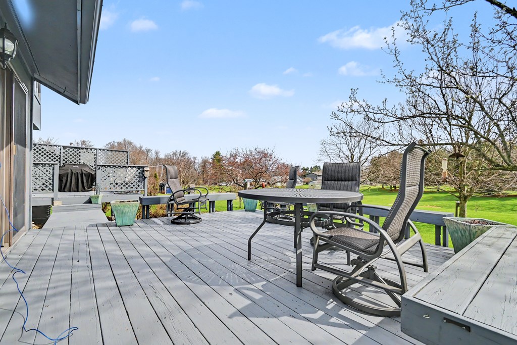 29 Woodside Blvd, Mansfield, Ohio 44904, 3 Bedrooms Bedrooms, ,2 BathroomsBathrooms,Residential,For Sale,Woodside Blvd,9072879