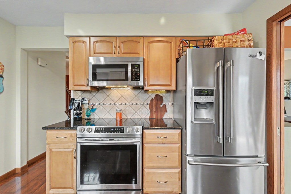 29 Woodside Blvd, Mansfield, Ohio 44904, 3 Bedrooms Bedrooms, ,2 BathroomsBathrooms,Residential,For Sale,Woodside Blvd,9072879