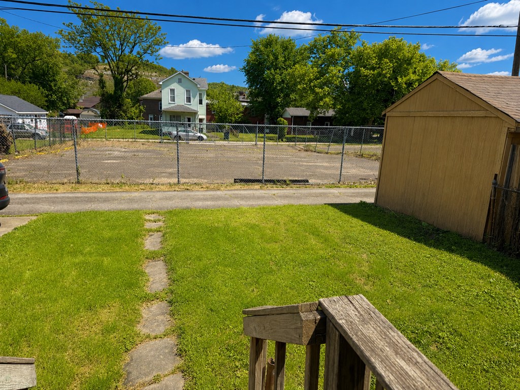 810 N 6th Street, Steubenville, Ohio 43952, 3 Bedrooms Bedrooms, ,1 BathroomBathrooms,Residential,For Sale,6th Street,9072881 810 N 6th Street, Steubenville, Ohio 43952, 3 Bedrooms Bedrooms, ,1 BathroomBathrooms,Residential,For Sale,6th Street,9072881