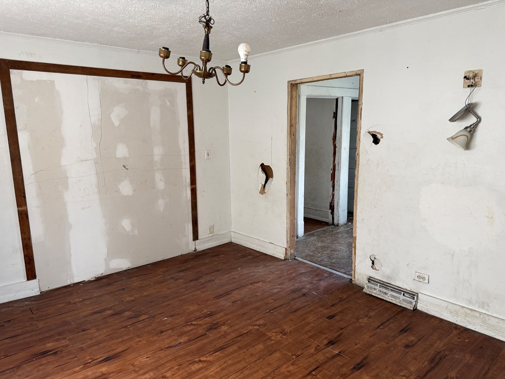 810 N 6th Street, Steubenville, Ohio 43952, 3 Bedrooms Bedrooms, ,1 BathroomBathrooms,Residential,For Sale,6th Street,9072881 810 N 6th Street, Steubenville, Ohio 43952, 3 Bedrooms Bedrooms, ,1 BathroomBathrooms,Residential,For Sale,6th Street,9072881