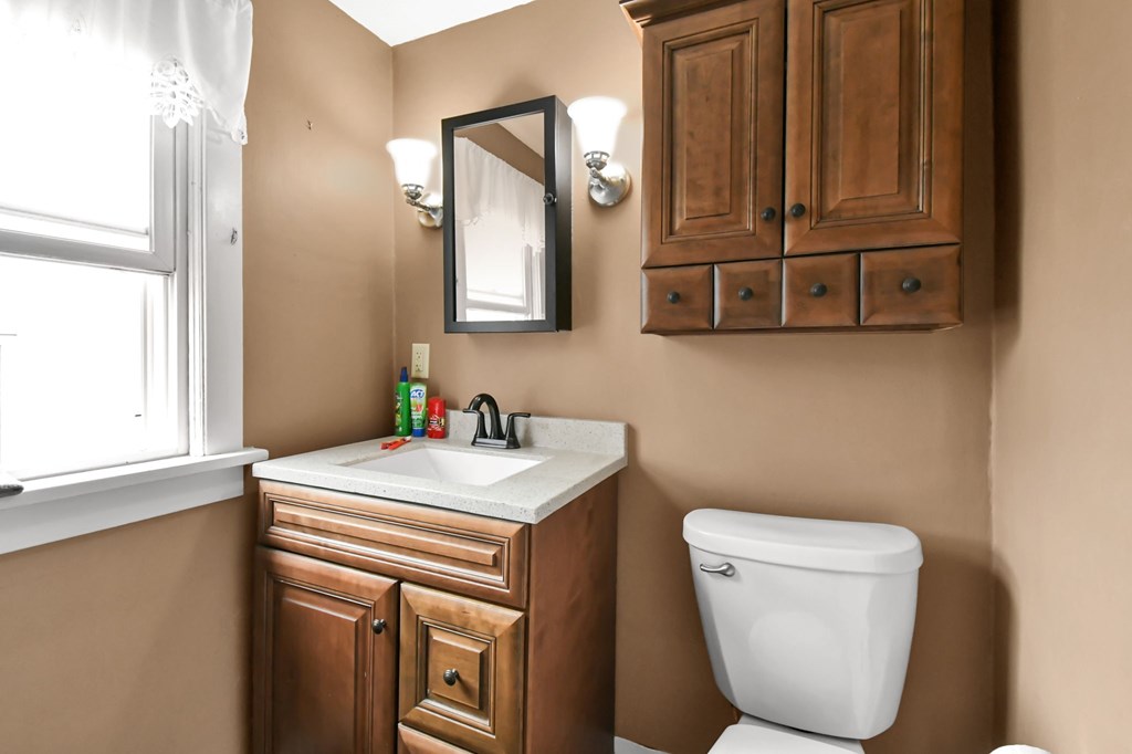 527 N Union Street, Galion, Ohio 44833, 3 Bedrooms Bedrooms, ,1 BathroomBathrooms,Residential,For Sale,Union Street,9072898