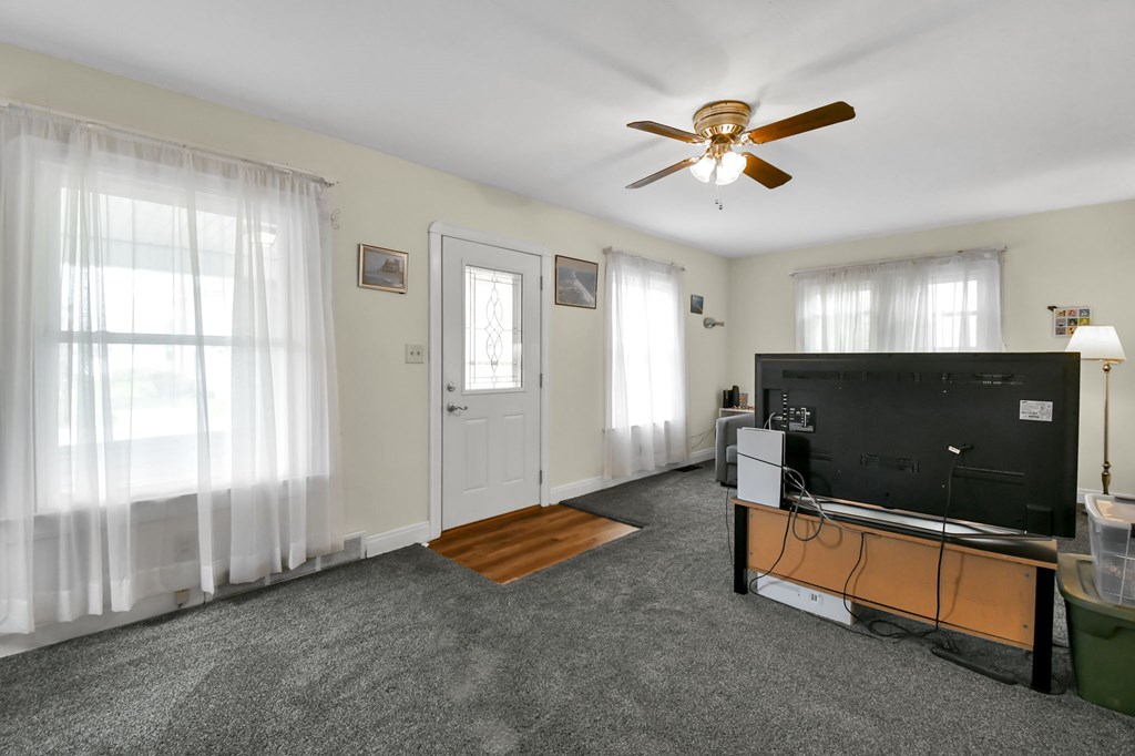 527 N Union Street, Galion, Ohio 44833, 3 Bedrooms Bedrooms, ,1 BathroomBathrooms,Residential,For Sale,Union Street,9072898