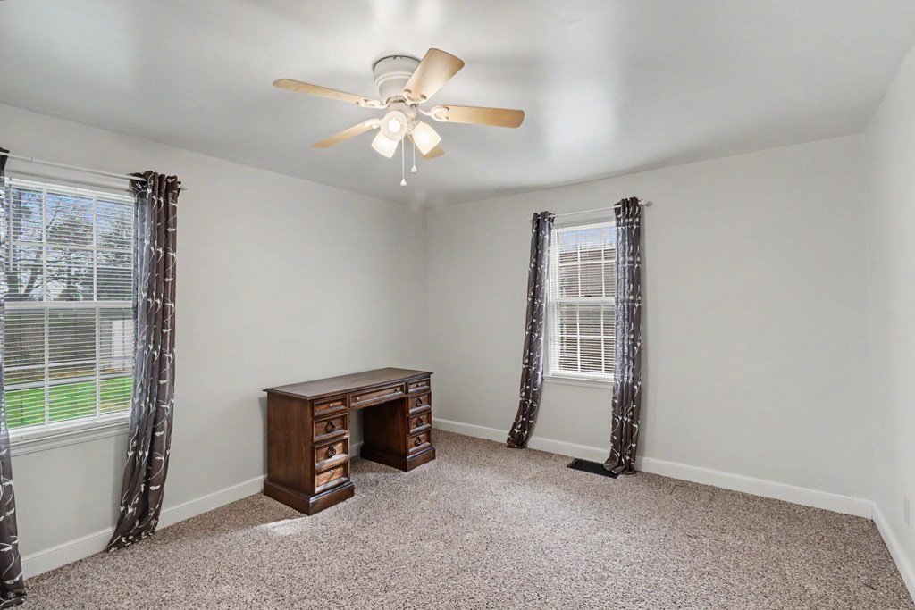 554 W Cook Road, Mansfield, Ohio 44907, 4 Bedrooms Bedrooms, ,2 BathroomsBathrooms,Residential,For Sale,Cook Road,9072905