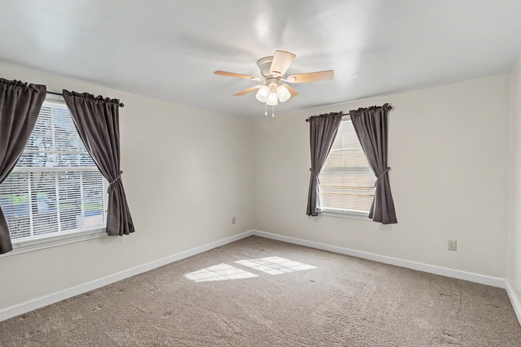 554 W Cook Road, Mansfield, Ohio 44907, 4 Bedrooms Bedrooms, ,2 BathroomsBathrooms,Residential,For Sale,Cook Road,9072905