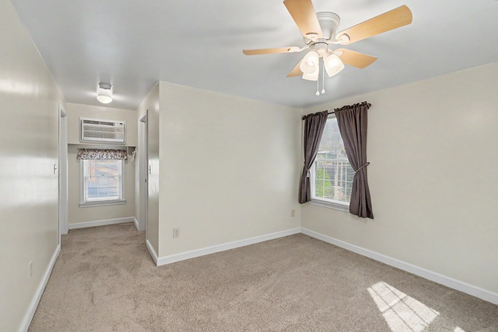 554 W Cook Road, Mansfield, Ohio 44907, 4 Bedrooms Bedrooms, ,2 BathroomsBathrooms,Residential,For Sale,Cook Road,9072905