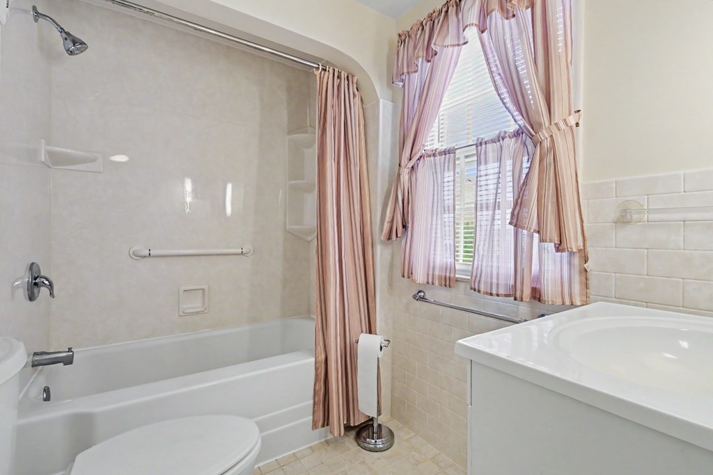 554 W Cook Road, Mansfield, Ohio 44907, 4 Bedrooms Bedrooms, ,2 BathroomsBathrooms,Residential,For Sale,Cook Road,9072905