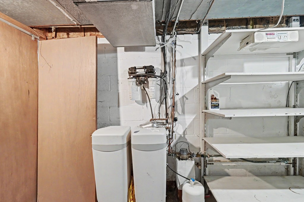 554 W Cook Road, Mansfield, Ohio 44907, 4 Bedrooms Bedrooms, ,2 BathroomsBathrooms,Residential,For Sale,Cook Road,9072905