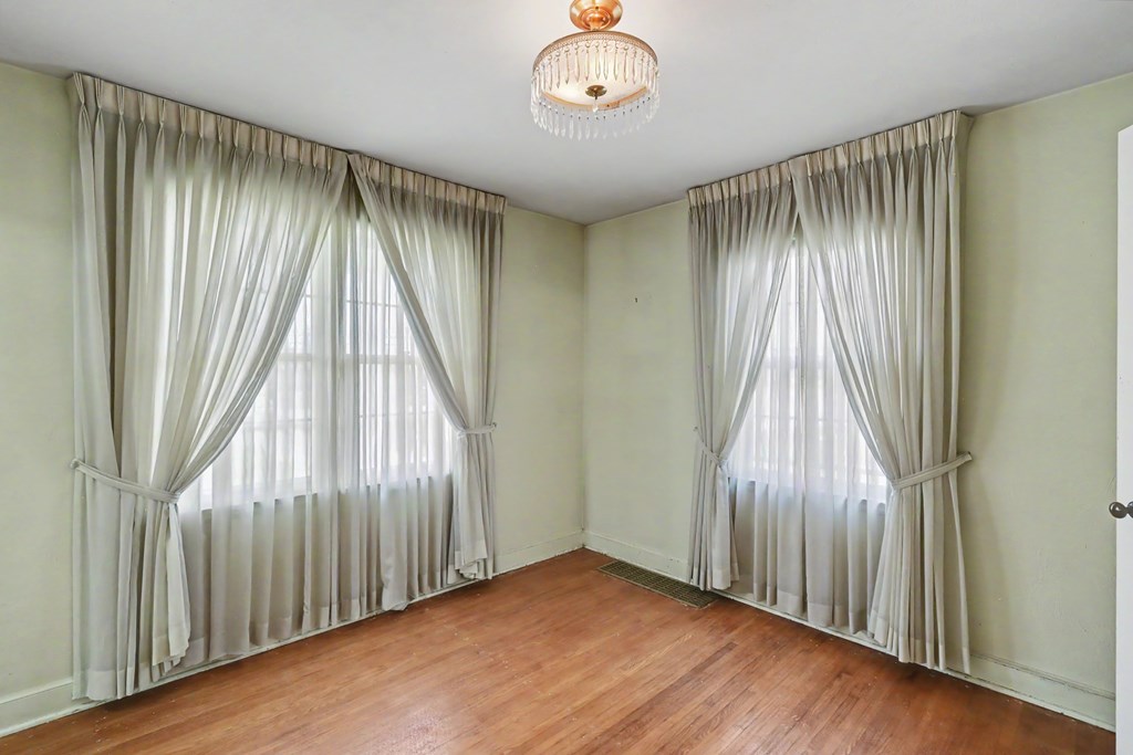 554 W Cook Road, Mansfield, Ohio 44907, 4 Bedrooms Bedrooms, ,2 BathroomsBathrooms,Residential,For Sale,Cook Road,9072905