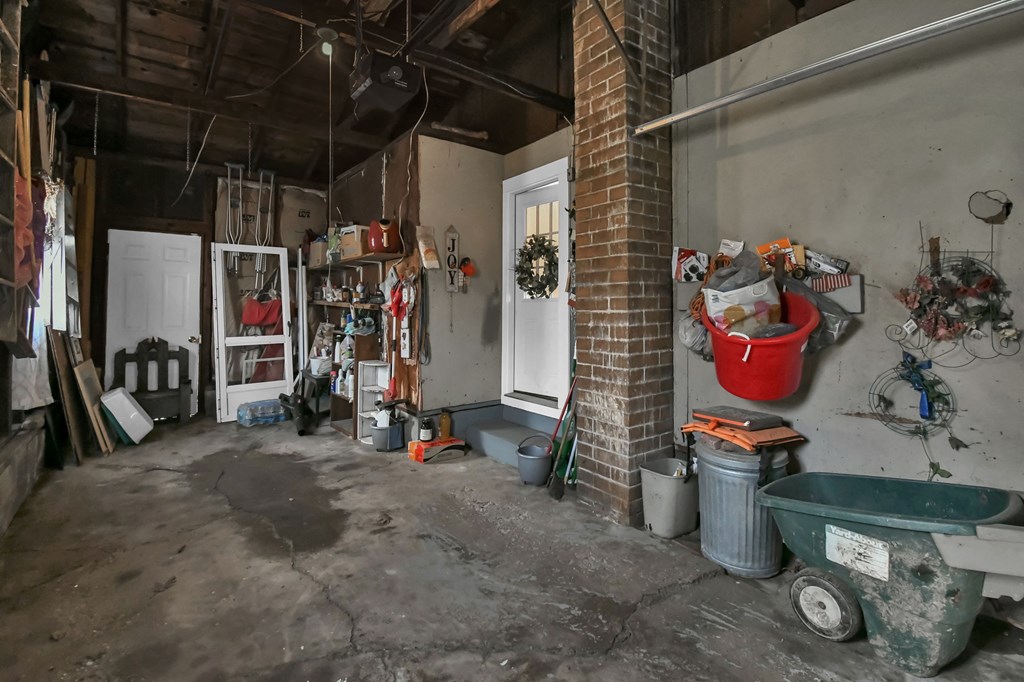 266 N Illinois Ave, Mansfield, Ohio 44905, 2 Bedrooms Bedrooms, ,1 BathroomBathrooms,Residential,For Sale,Illinois Ave,9072907